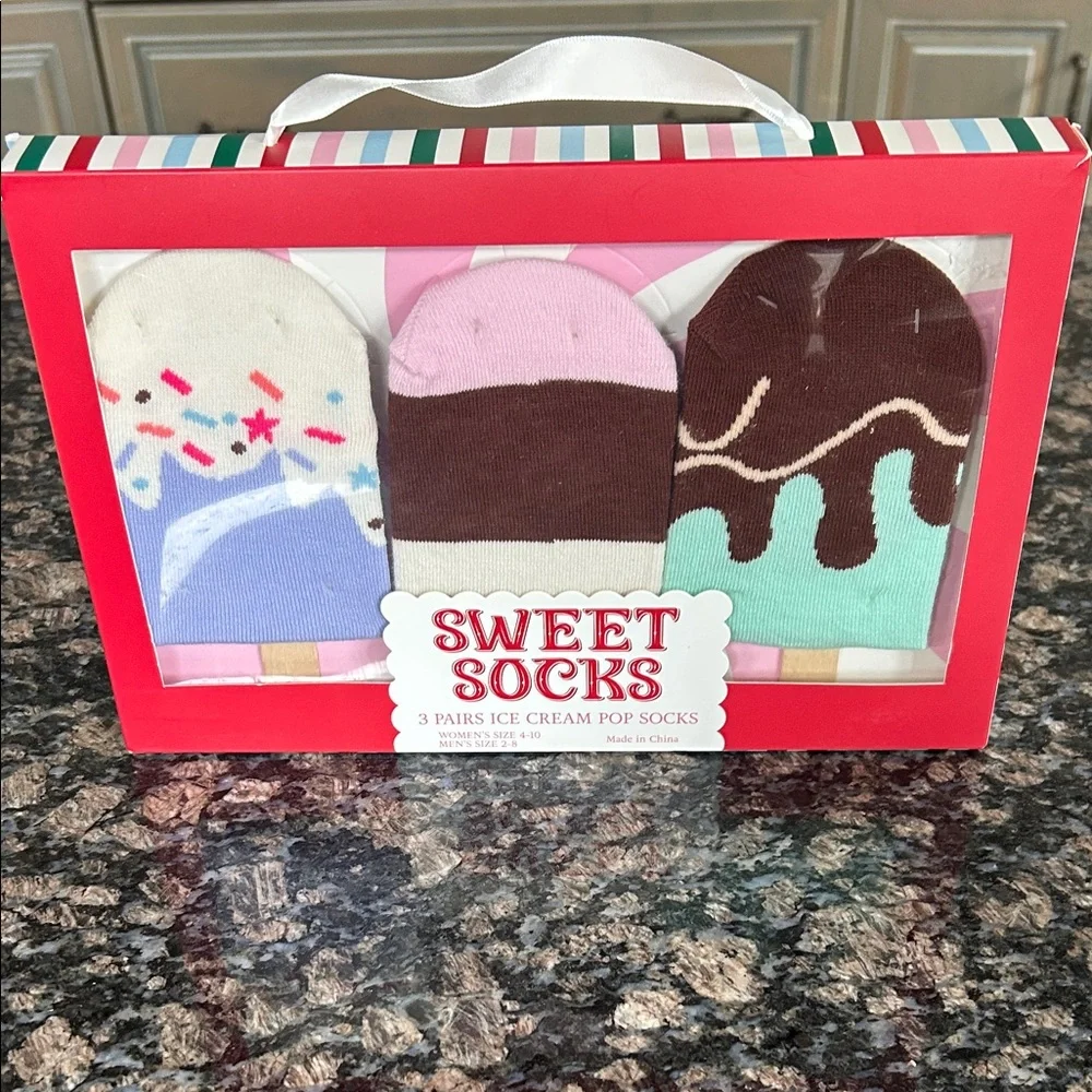 SWEET SOCKS ICE CREAM POP SOCKS WOMEN SIZE 4-10 NWT